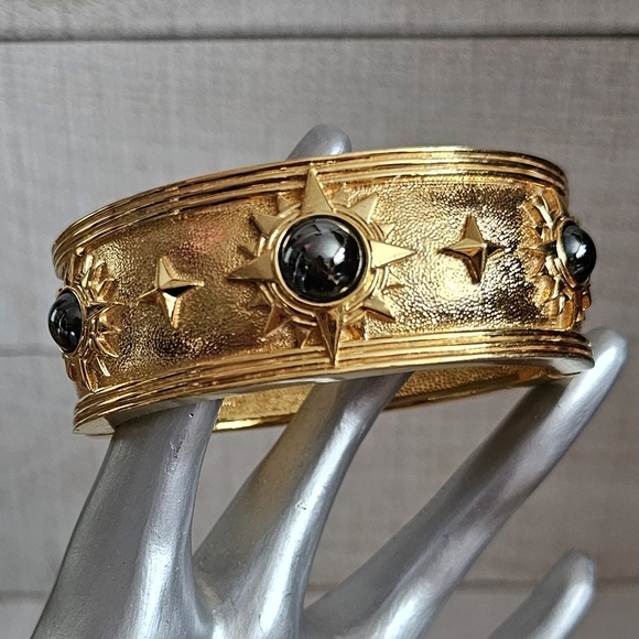 RARE 24k Plated Bangle Bracelet From Cabouchon. Vintage 1980's Bracelet. - Picture 2 of 16